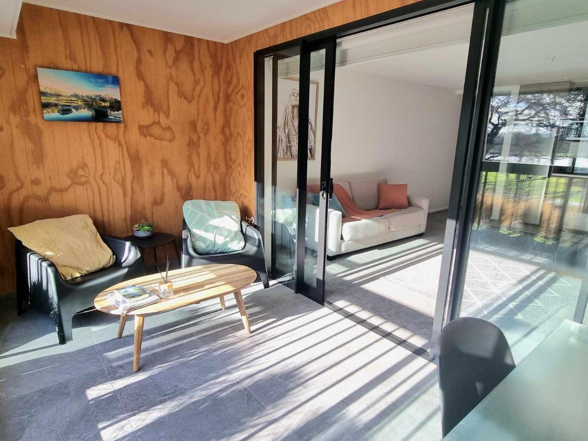 Modern 1 Bedroom Apartment Across From Hagley Park Christchurch Eksteriør billede